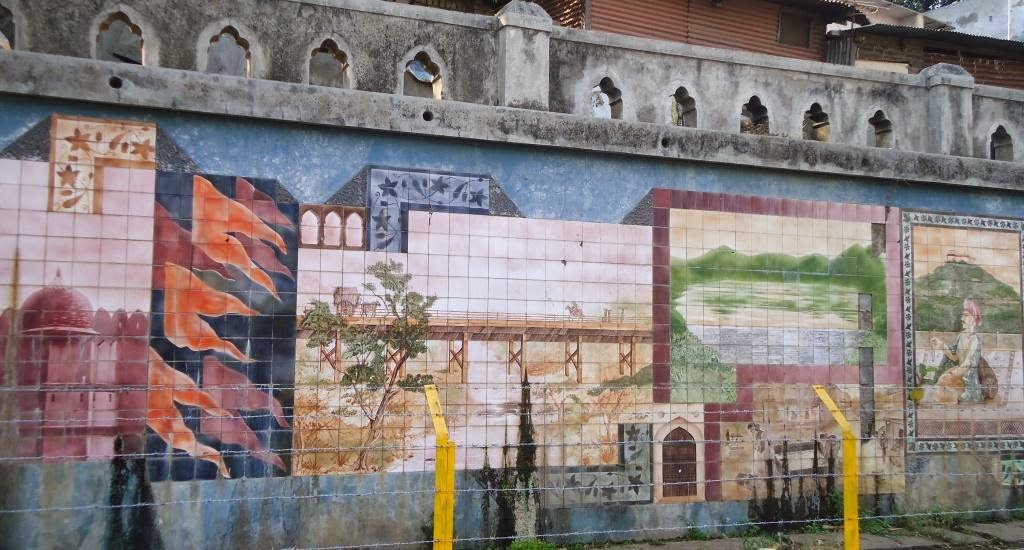 Poona, Mutha River, Mural
