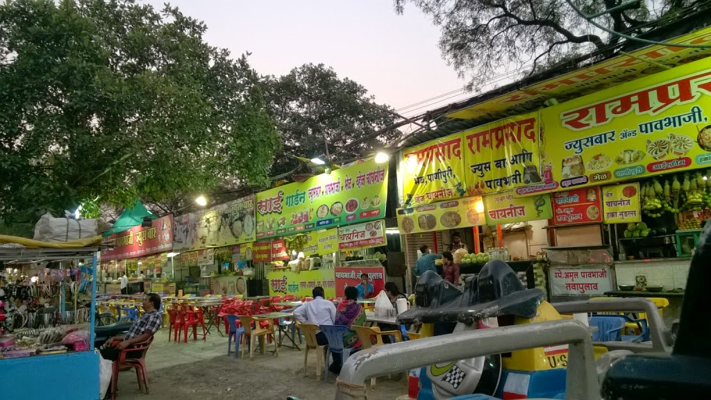 Street food, Pune, Saras bag